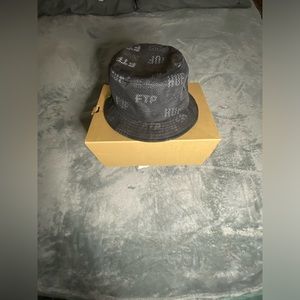 ftp x huf “repeat logo” bucket hat